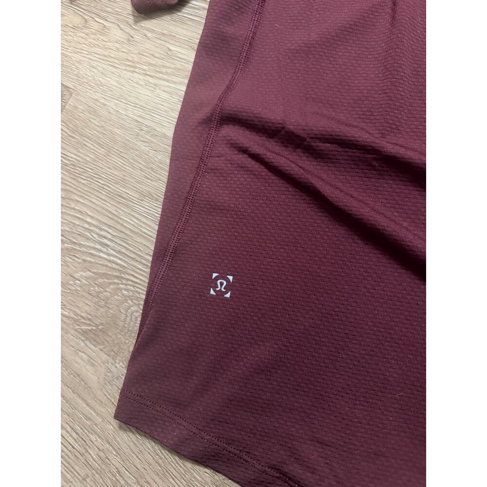 Lululemon Metal Vent Tech Training Shirt Burgundy Athletic Men's Size XL - Picture 4 of 4